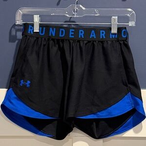Under Armour Women's Athletic Shorts in Black and Blue size XS like new!!